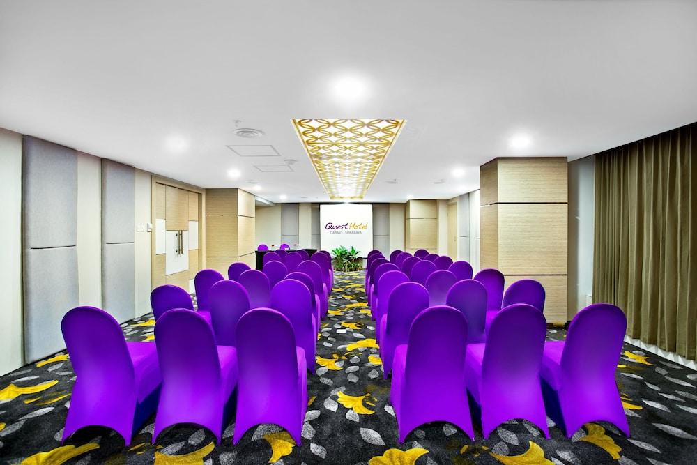 Quest Hotel Darmo - Surabaya By Aston Buitenkant foto