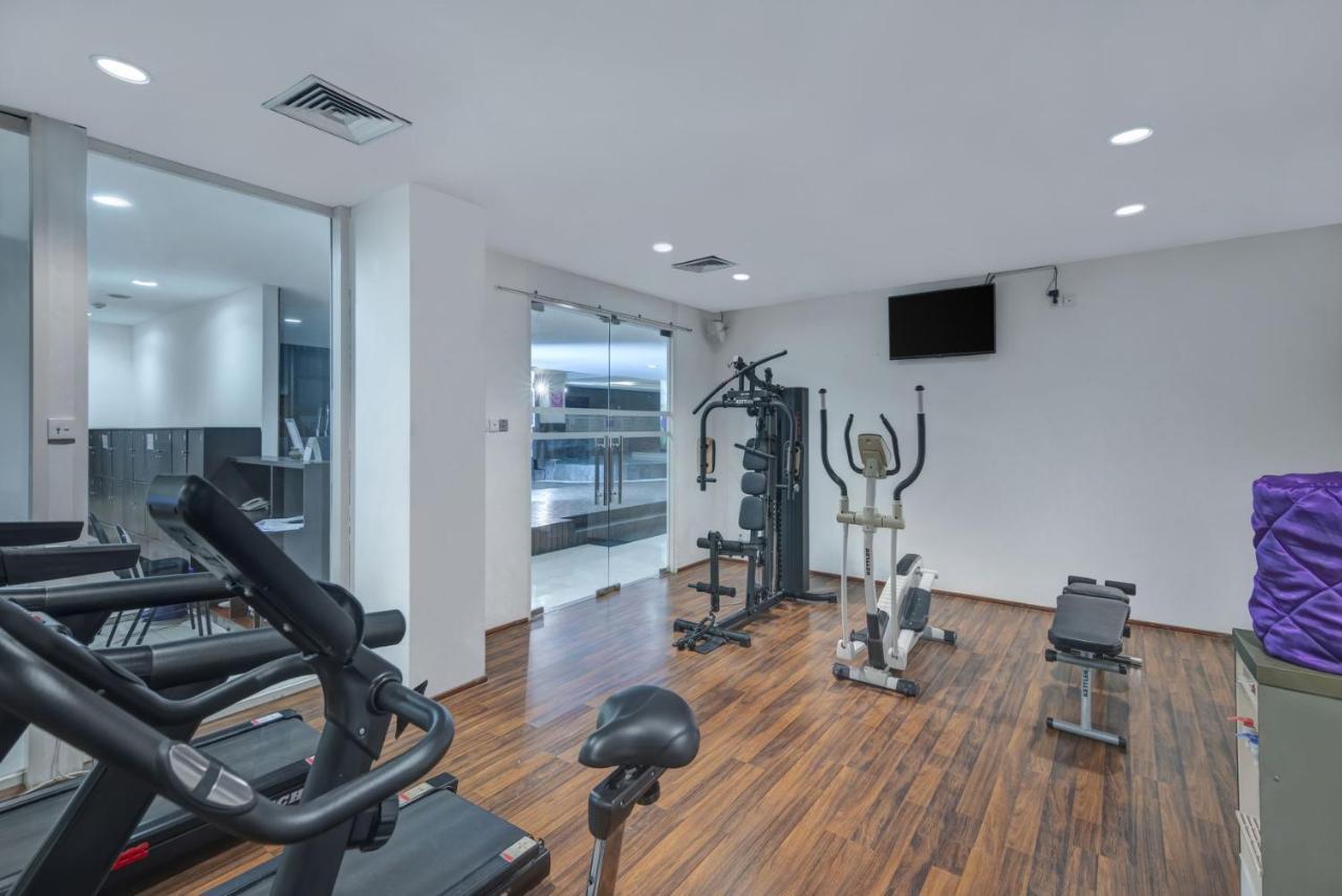 Quest Hotel Darmo - Surabaya By Aston Buitenkant foto