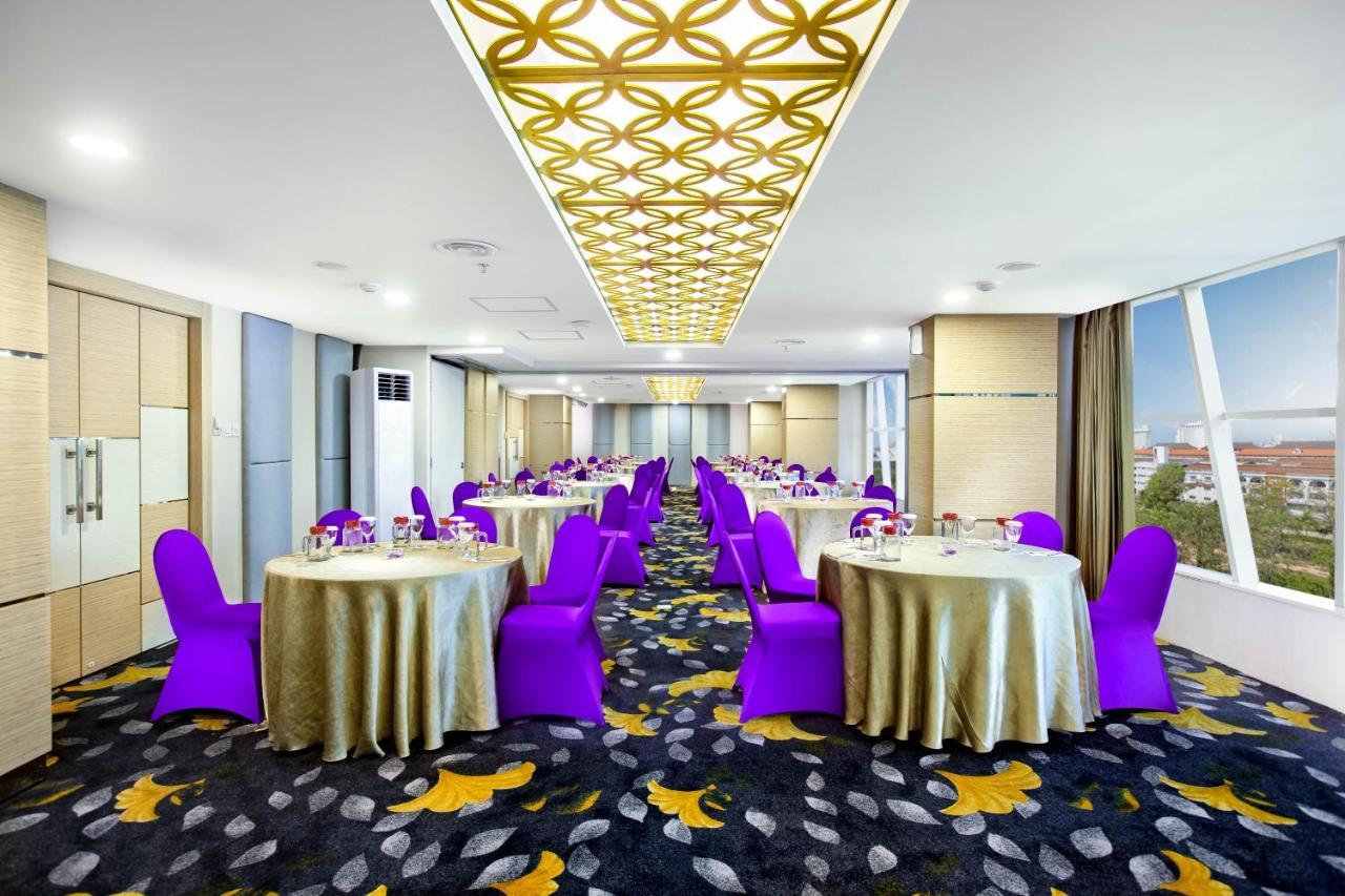Quest Hotel Darmo - Surabaya By Aston Buitenkant foto