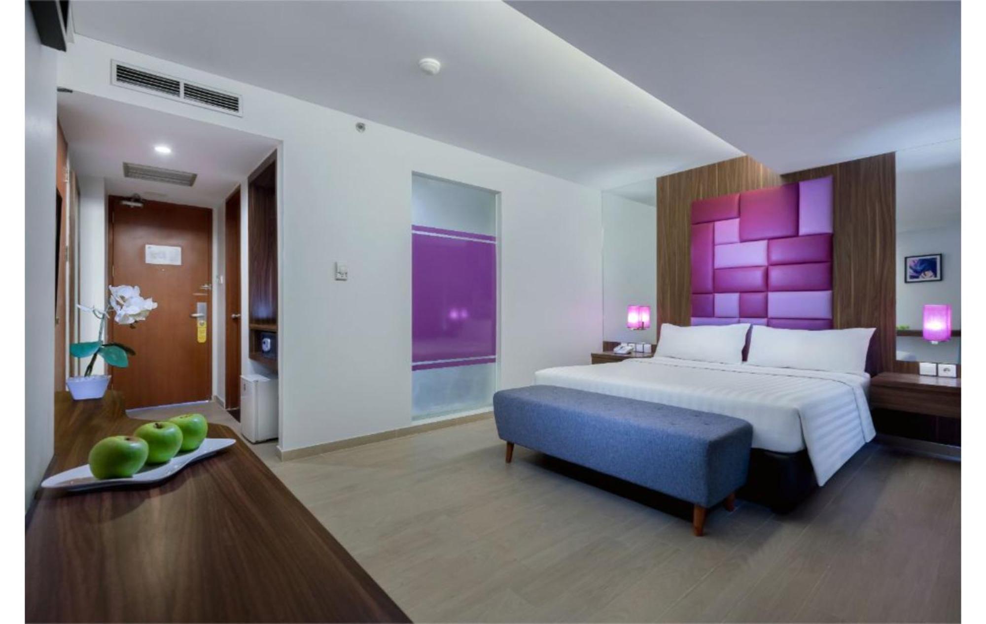 Quest Hotel Darmo - Surabaya By Aston Buitenkant foto