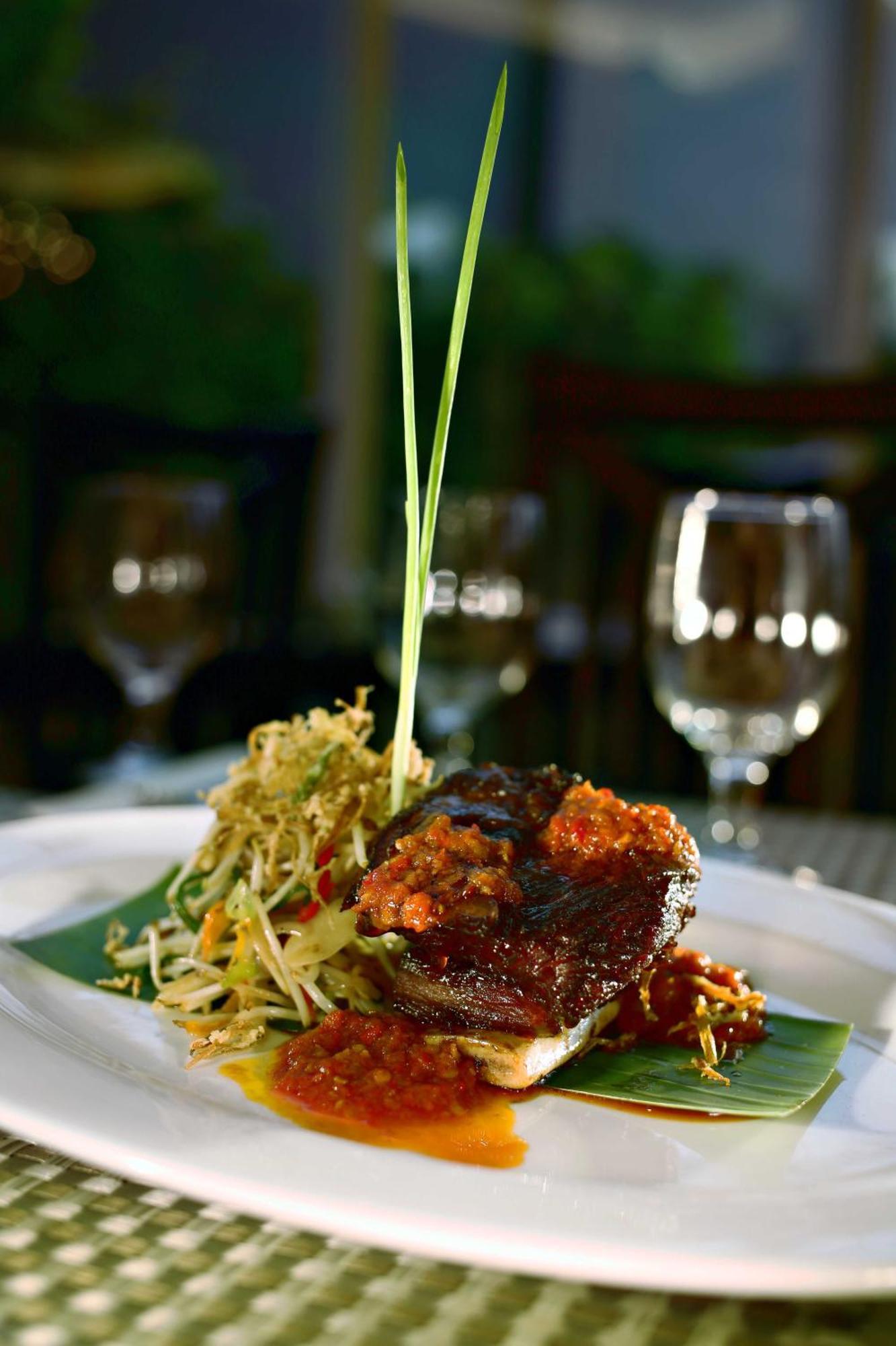 Quest Hotel Darmo - Surabaya By Aston Buitenkant foto